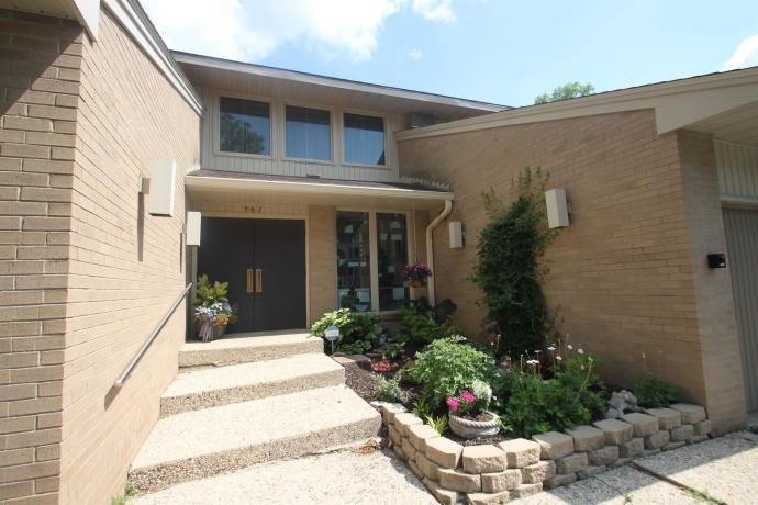 967 Indian Ter #6, ROCKFORD, Illinois 61103, 2 Bedrooms Bedrooms, ,1 BathroomBathrooms,Condominium,For Sale,Indian Ter #6,202604277