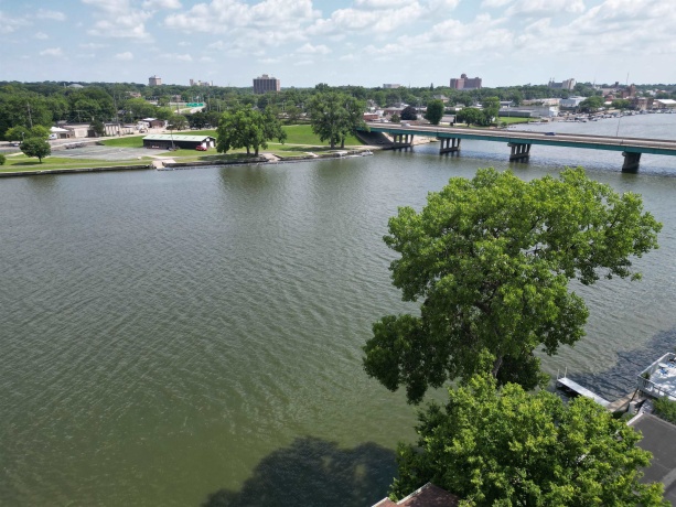 967 Indian Ter #6, ROCKFORD, Illinois 61103, 2 Bedrooms Bedrooms, ,1 BathroomBathrooms,Condominium,For Sale,Indian Ter #6,202604277