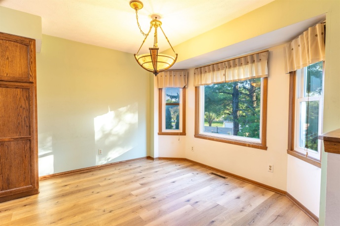 4584 Hampstead, LOVES PARK, Illinois 61111, 3 Bedrooms Bedrooms, ,2 BathroomsBathrooms,House,For Sale,Hampstead,202604115