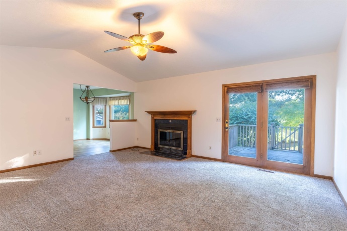 4584 Hampstead, LOVES PARK, Illinois 61111, 3 Bedrooms Bedrooms, ,2 BathroomsBathrooms,House,For Sale,Hampstead,202604115