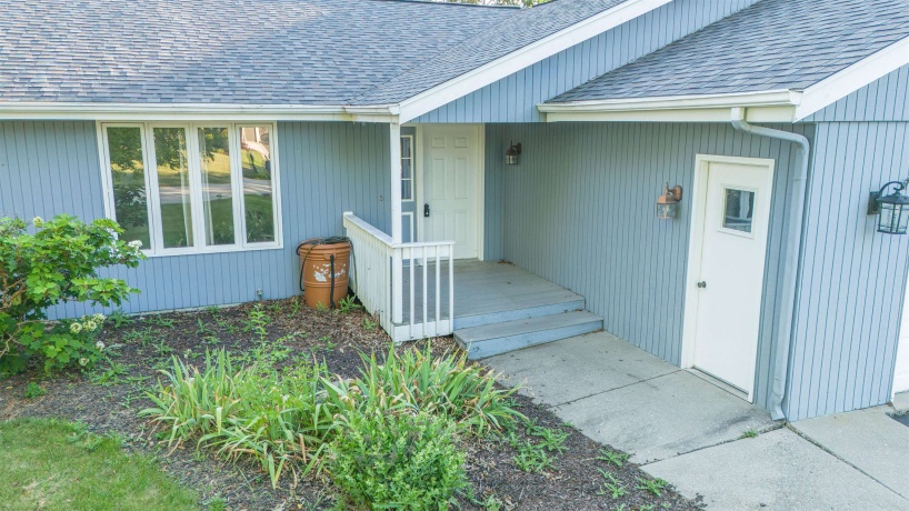 4584 Hampstead, LOVES PARK, Illinois 61111, 3 Bedrooms Bedrooms, ,2 BathroomsBathrooms,House,For Sale,Hampstead,202604115