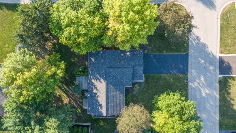 4584 Hampstead, LOVES PARK, Illinois 61111, 3 Bedrooms Bedrooms, ,2 BathroomsBathrooms,House,For Sale,Hampstead,202604115