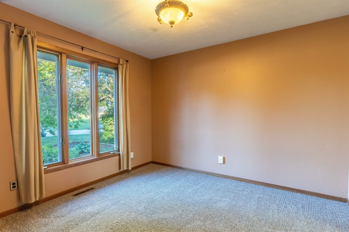 4584 Hampstead, LOVES PARK, Illinois 61111, 3 Bedrooms Bedrooms, ,2 BathroomsBathrooms,House,For Sale,Hampstead,202604115