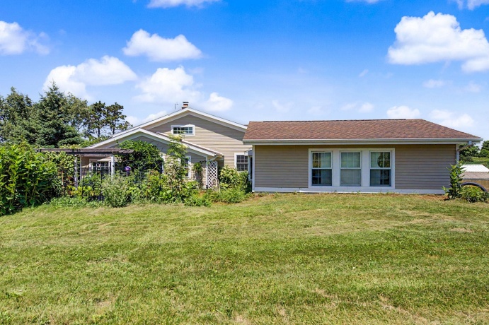 6089 Willow, STOCKTON, Illinois 61085, 3 Bedrooms Bedrooms, ,2 BathroomsBathrooms,House,For Sale,Willow,202604279