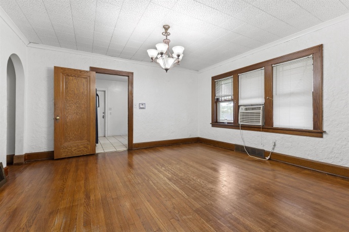 2215 13th, ROCKFORD, Illinois 61104, ,2 Units,For Sale,13th,202604280