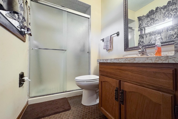1781 Bracknel, ROCKFORD, Illinois 61103, 4 Bedrooms Bedrooms, ,2 BathroomsBathrooms,House,For Sale,Bracknel,202604282