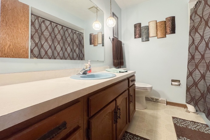 1781 Bracknel, ROCKFORD, Illinois 61103, 4 Bedrooms Bedrooms, ,2 BathroomsBathrooms,House,For Sale,Bracknel,202604282