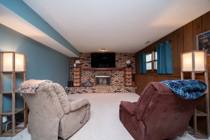 1781 Bracknel, ROCKFORD, Illinois 61103, 4 Bedrooms Bedrooms, ,2 BathroomsBathrooms,House,For Sale,Bracknel,202604282