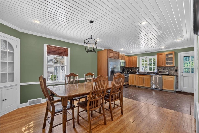 1615 Carney, ROCKFORD, Illinois 61103, 3 Bedrooms Bedrooms, ,1 BathroomBathrooms,House,For Sale,Carney,202604072