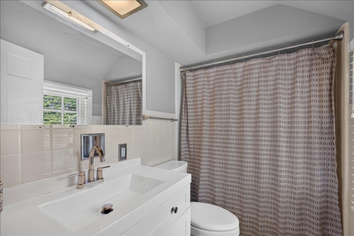 1615 Carney, ROCKFORD, Illinois 61103, 3 Bedrooms Bedrooms, ,1 BathroomBathrooms,House,For Sale,Carney,202604072