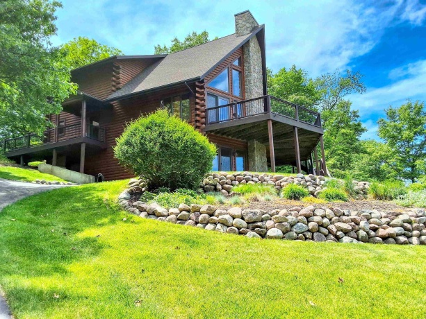 23-99 Brighton, LAKE CARROLL, Illinois 61046, 4 Bedrooms Bedrooms, ,3 BathroomsBathrooms,House,For Sale,Brighton,202604285