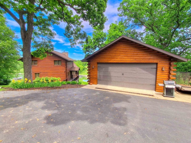 23-99 Brighton, LAKE CARROLL, Illinois 61046, 4 Bedrooms Bedrooms, ,3 BathroomsBathrooms,House,For Sale,Brighton,202604285