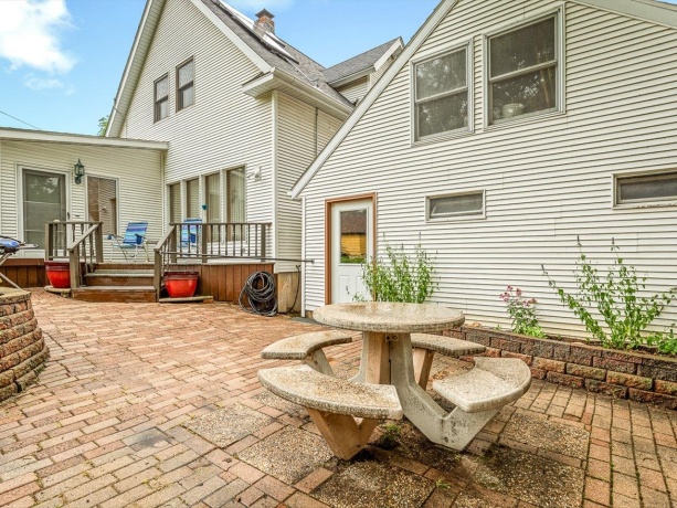 520 Division, PECATONICA, Illinois 61063, 2 Bedrooms Bedrooms, ,3 BathroomsBathrooms,House,For Sale,Division,202604286