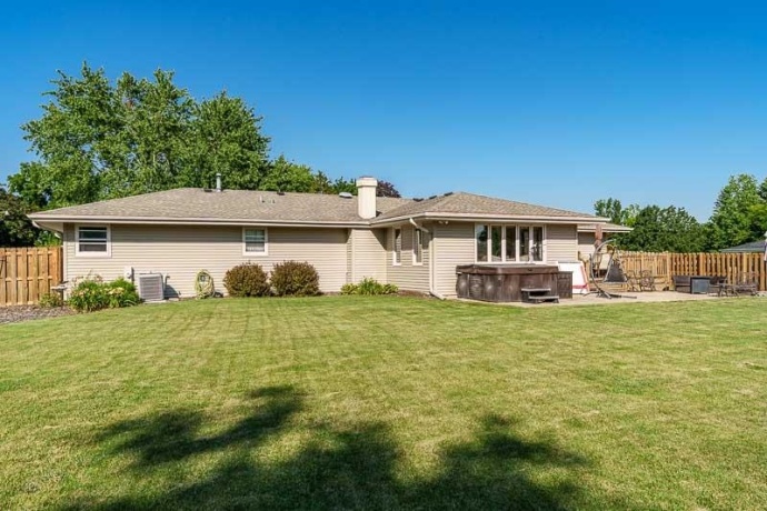 3853 THISTLEDOWN, CHERRY VALLEY, Illinois 61016, 3 Bedrooms Bedrooms, ,2 BathroomsBathrooms,House,For Sale,THISTLEDOWN,202604287