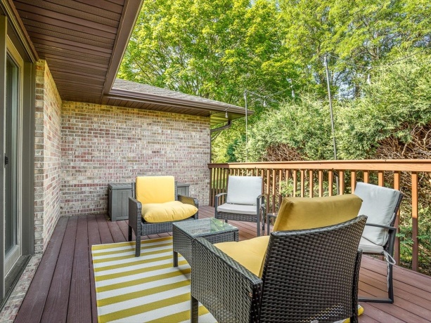 1130 FOX CHASE, ROCKFORD, Illinois 61107, 2 Bedrooms Bedrooms, ,3 BathroomsBathrooms,Condominium,For Sale,FOX CHASE,202604290