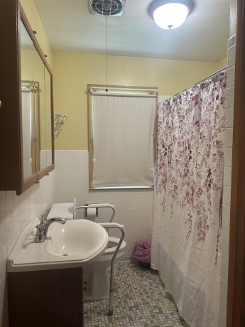 1717 LAWN, SAVANNA, Illinois 61074, 2 Bedrooms Bedrooms, ,1 BathroomBathrooms,House,For Sale,LAWN,202604288
