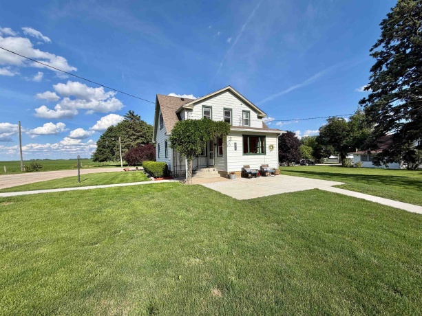 2935 Tracy, SEWARD, Illinois 61077, 3 Bedrooms Bedrooms, ,1 BathroomBathrooms,House,For Sale,Tracy,202603842