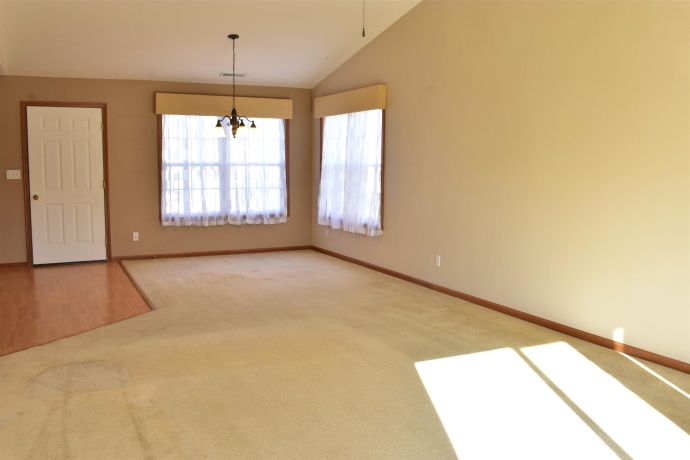 6337 Oak Crest, LOVES PARK, Illinois 61111, 2 Bedrooms Bedrooms, ,2 BathroomsBathrooms,Condominium,For Sale,Oak Crest,202604296