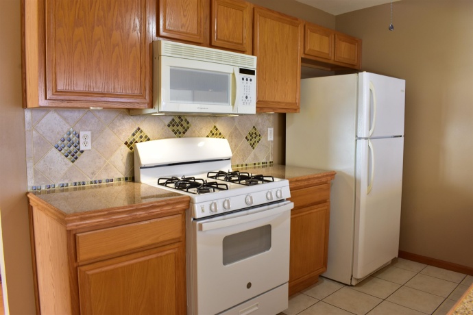 6337 Oak Crest, LOVES PARK, Illinois 61111, 2 Bedrooms Bedrooms, ,2 BathroomsBathrooms,Condominium,For Sale,Oak Crest,202604296