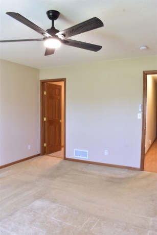 6337 Oak Crest, LOVES PARK, Illinois 61111, 2 Bedrooms Bedrooms, ,2 BathroomsBathrooms,Condominium,For Sale,Oak Crest,202604296