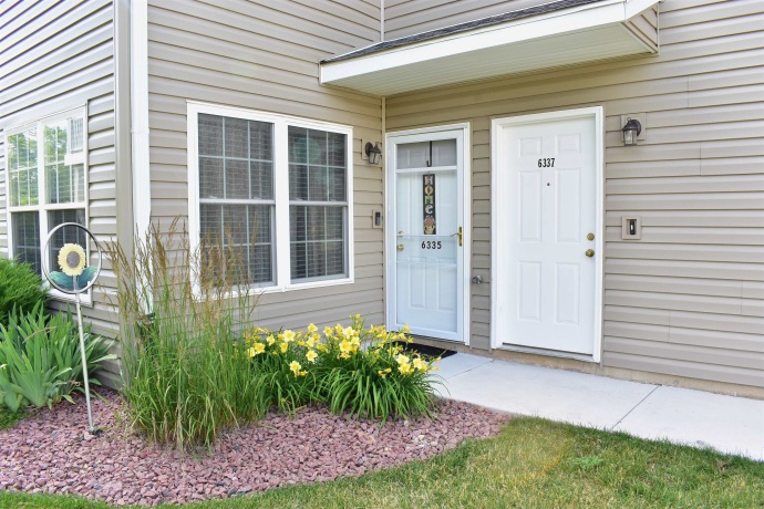 6337 Oak Crest, LOVES PARK, Illinois 61111, 2 Bedrooms Bedrooms, ,2 BathroomsBathrooms,Condominium,For Sale,Oak Crest,202604296