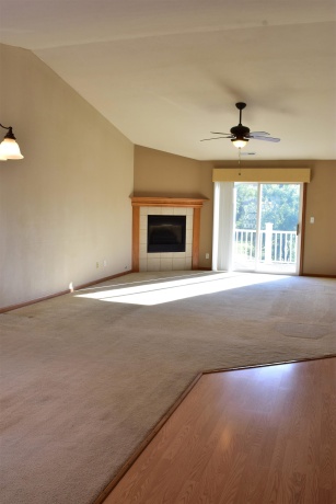 6337 Oak Crest, LOVES PARK, Illinois 61111, 2 Bedrooms Bedrooms, ,2 BathroomsBathrooms,Condominium,For Sale,Oak Crest,202604296