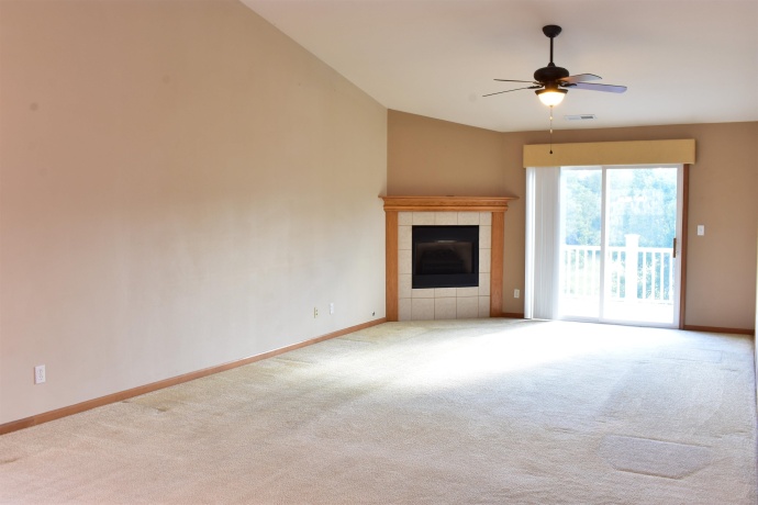 6337 Oak Crest, LOVES PARK, Illinois 61111, 2 Bedrooms Bedrooms, ,2 BathroomsBathrooms,Condominium,For Sale,Oak Crest,202604296