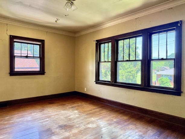 1645 7TH, ROCKFORD, Illinois 61104, ,3 - 4 Units,For Sale,7TH,202604299