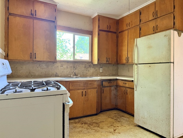 1645 7TH, ROCKFORD, Illinois 61104, ,3 - 4 Units,For Sale,7TH,202604299