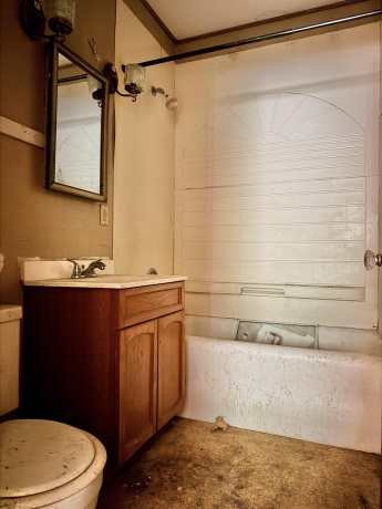 1645 7TH, ROCKFORD, Illinois 61104, ,3 - 4 Units,For Sale,7TH,202604299