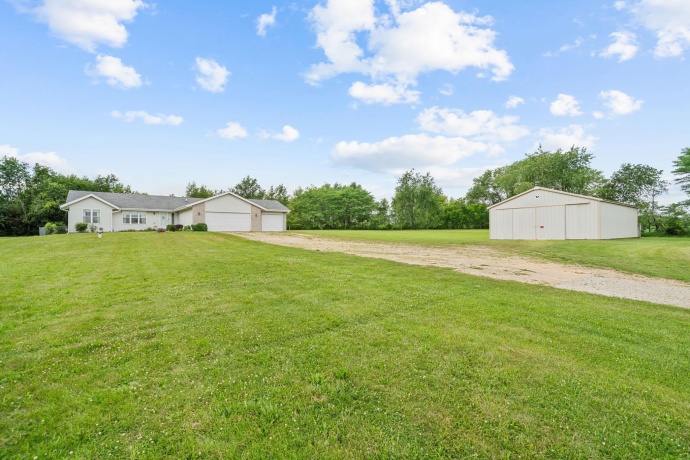 8974 Pecatonica, PECATONICA, Illinois 61063, 3 Bedrooms Bedrooms, ,2 BathroomsBathrooms,House,For Sale,Pecatonica,202604300