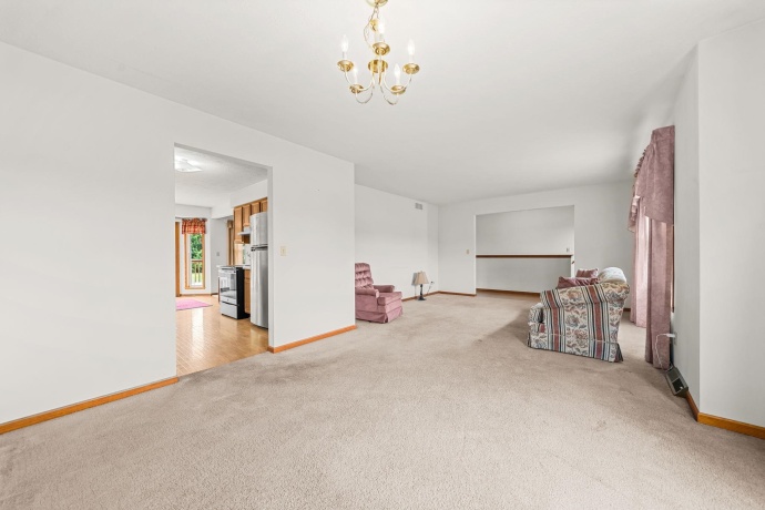 8974 Pecatonica, PECATONICA, Illinois 61063, 3 Bedrooms Bedrooms, ,2 BathroomsBathrooms,House,For Sale,Pecatonica,202604300