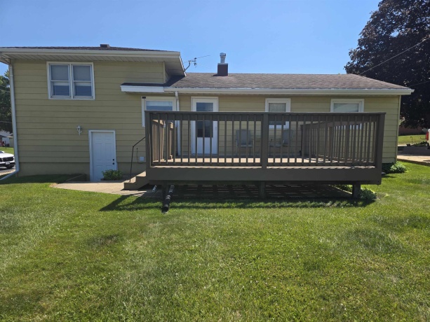 1402 Winter, FREEPORT, Illinois 61032, 3 Bedrooms Bedrooms, ,1 BathroomBathrooms,House,For Sale,Winter,202604302