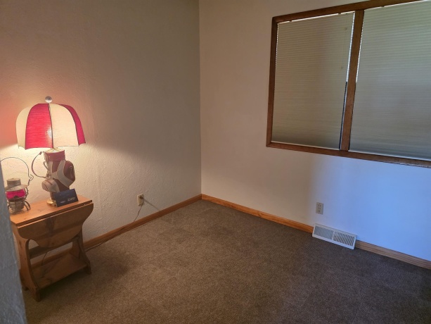 1402 Winter, FREEPORT, Illinois 61032, 3 Bedrooms Bedrooms, ,1 BathroomBathrooms,House,For Sale,Winter,202604302