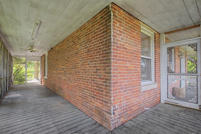 10198 Crazy Hollow, HANOVER, Illinois 61041, 3 Bedrooms Bedrooms, ,2 BathroomsBathrooms,House,For Sale,Crazy Hollow,202604303