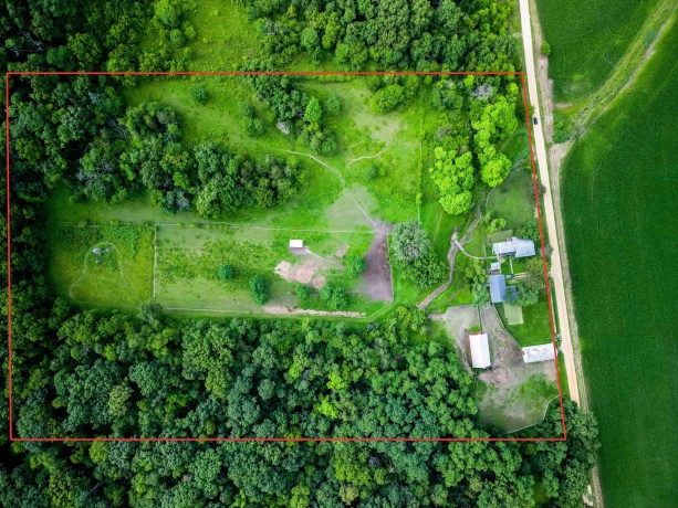 10198 Crazy Hollow, HANOVER, Illinois 61041, 3 Bedrooms Bedrooms, ,2 BathroomsBathrooms,House,For Sale,Crazy Hollow,202604303