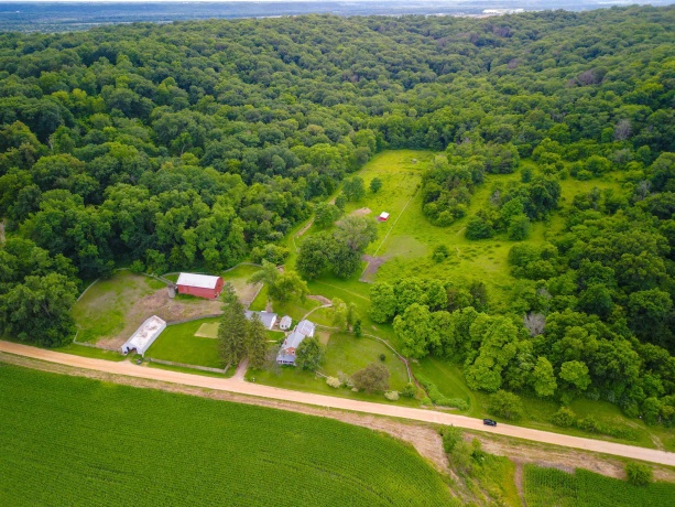10198 Crazy Hollow, HANOVER, Illinois 61041, 3 Bedrooms Bedrooms, ,2 BathroomsBathrooms,House,For Sale,Crazy Hollow,202604303