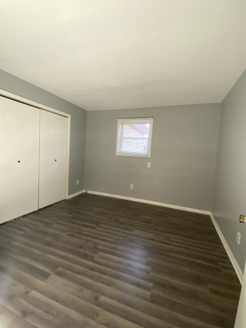 214 Bloomington, Streator, Illinois 61364, 1 Bedroom Bedrooms, ,1 BathroomBathrooms,House,For Sale,Bloomington,202604305