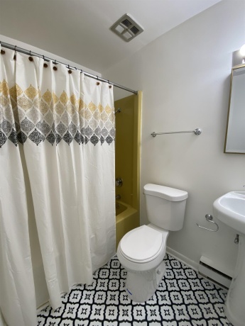 214 Bloomington, Streator, Illinois 61364, 1 Bedroom Bedrooms, ,1 BathroomBathrooms,House,For Sale,Bloomington,202604305