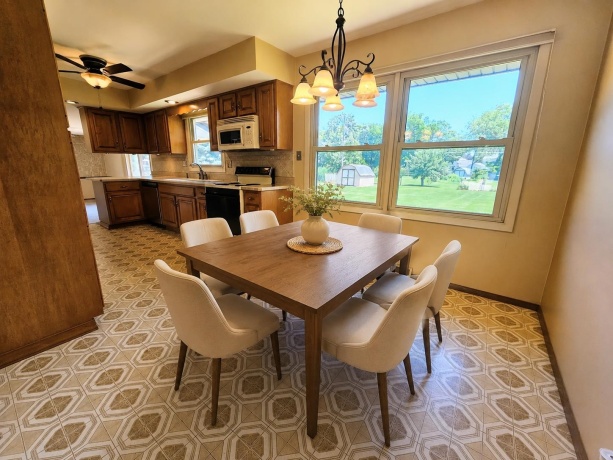 742 Aura, ROCKFORD, Illinois 61108, 3 Bedrooms Bedrooms, ,2 BathroomsBathrooms,House,For Sale,Aura,202604306