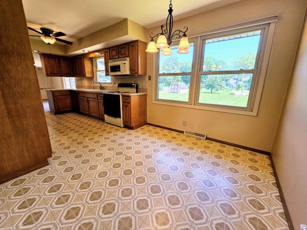 742 Aura, ROCKFORD, Illinois 61108, 3 Bedrooms Bedrooms, ,2 BathroomsBathrooms,House,For Sale,Aura,202604306