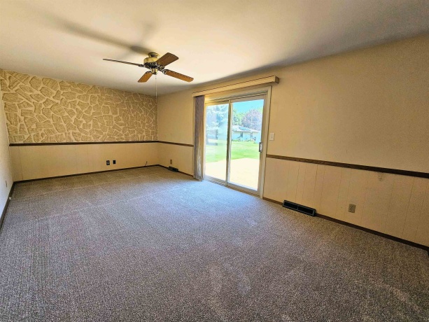 742 Aura, ROCKFORD, Illinois 61108, 3 Bedrooms Bedrooms, ,2 BathroomsBathrooms,House,For Sale,Aura,202604306