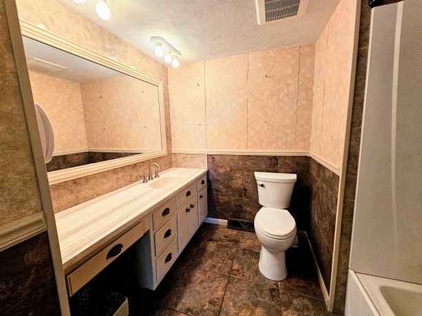 742 Aura, ROCKFORD, Illinois 61108, 3 Bedrooms Bedrooms, ,2 BathroomsBathrooms,House,For Sale,Aura,202604306