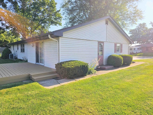 742 Aura, ROCKFORD, Illinois 61108, 3 Bedrooms Bedrooms, ,2 BathroomsBathrooms,House,For Sale,Aura,202604306