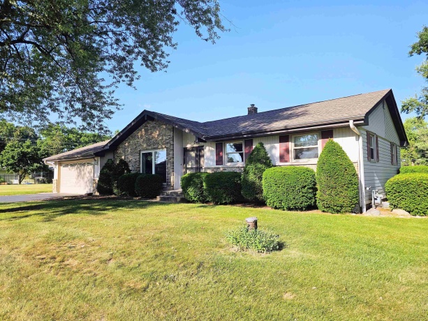 742 Aura, ROCKFORD, Illinois 61108, 3 Bedrooms Bedrooms, ,2 BathroomsBathrooms,House,For Sale,Aura,202604306