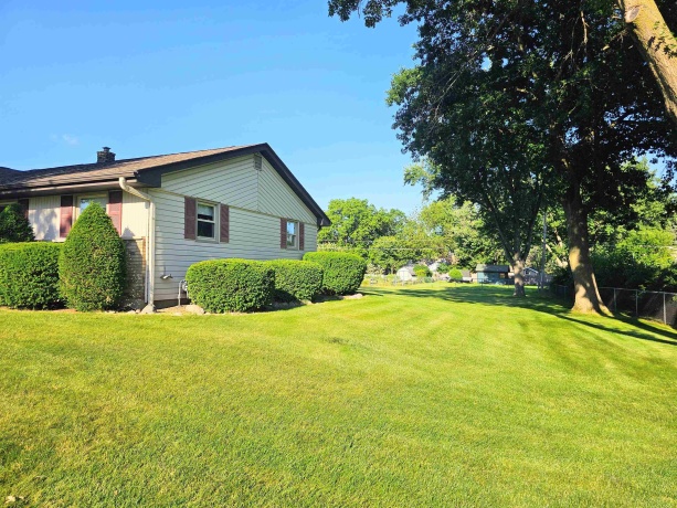 742 Aura, ROCKFORD, Illinois 61108, 3 Bedrooms Bedrooms, ,2 BathroomsBathrooms,House,For Sale,Aura,202604306