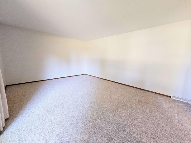 742 Aura, ROCKFORD, Illinois 61108, 3 Bedrooms Bedrooms, ,2 BathroomsBathrooms,House,For Sale,Aura,202604306