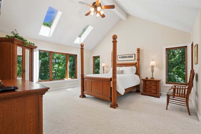 18 Sunrise, GALENA, Illinois 61036, 4 Bedrooms Bedrooms, ,5 BathroomsBathrooms,House,For Sale,Sunrise,202604307