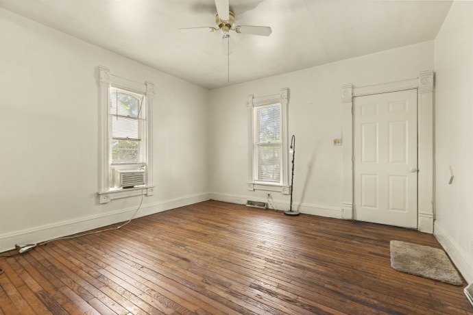 1107 Ashland, ROCKFORD, Illinois 61101, 2 Bedrooms Bedrooms, ,1 BathroomBathrooms,House,For Sale,Ashland,202604308