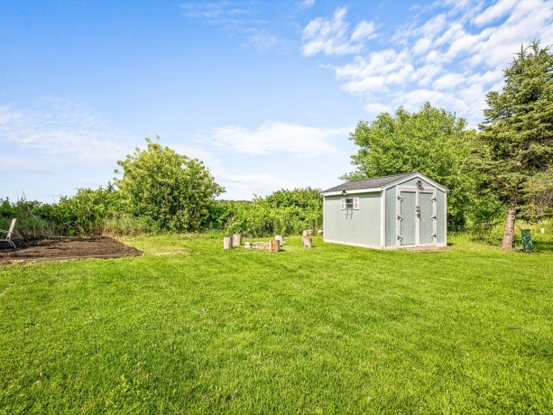207 Tamarack Hollow, POPLAR GROVE, Illinois 61065, 3 Bedrooms Bedrooms, ,2 BathroomsBathrooms,House,For Sale,Tamarack Hollow,202604020